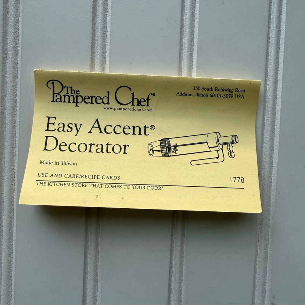 The Pampered Chef Easy Accent Decorator #1778 Replacement Manual Instructions